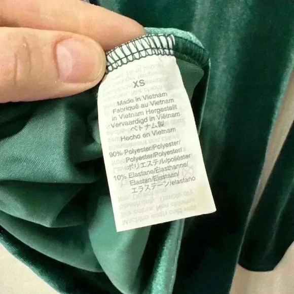 J. Crew Mercantile Green Velvet Long Sleeve Stretch Wrap Top Size XS - Picture 4 of 5